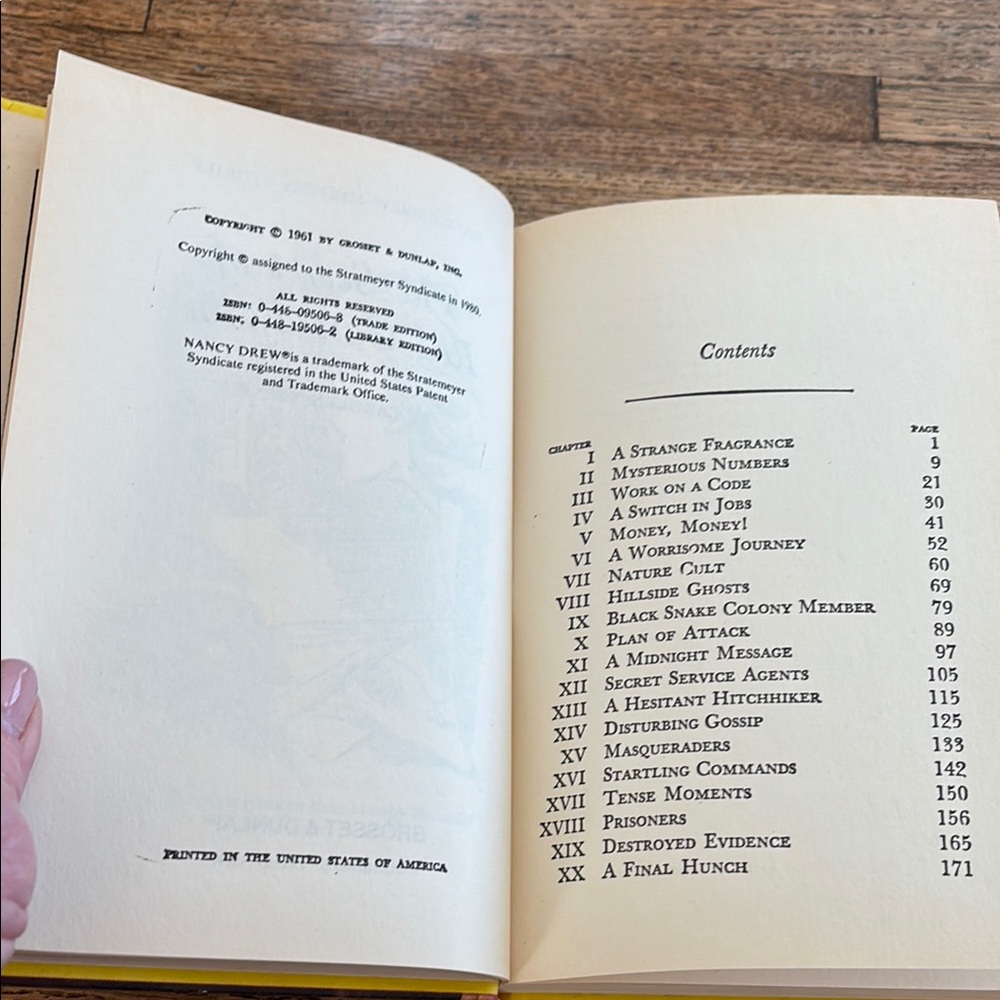Vintage Nancy Drew Books. Six Books. 1960-1967 - Picture 12 of 16